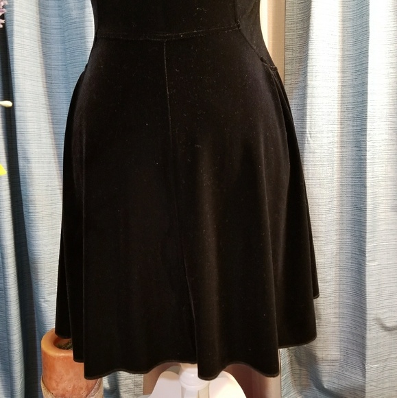 🌻🌺🌻FREE PEOPLE NIGHTSHADE VELVET & LACE DRESS!! - Picture 6 of 8